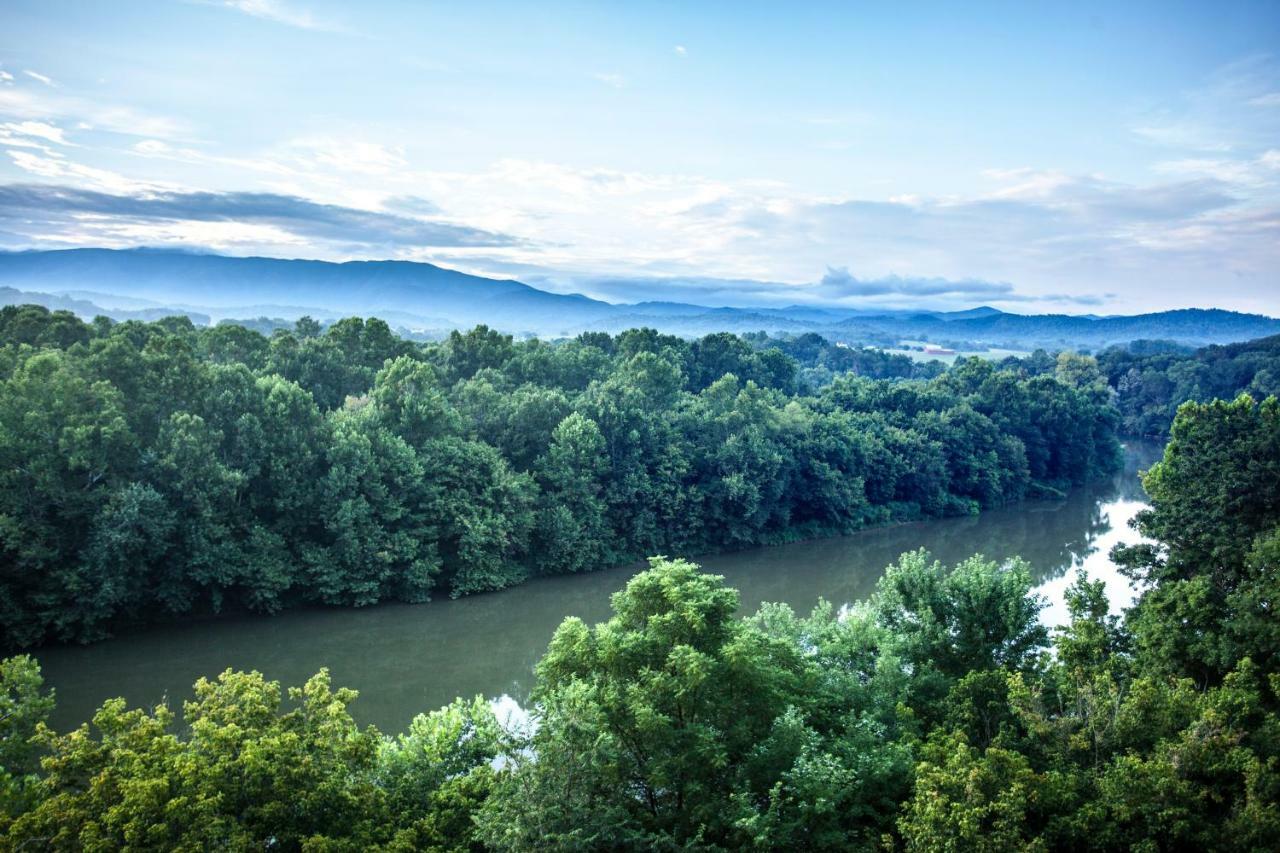 Nolichuckey Bluffs Bed & Breakfast Cabins Greeneville ภายนอก รูปภาพ