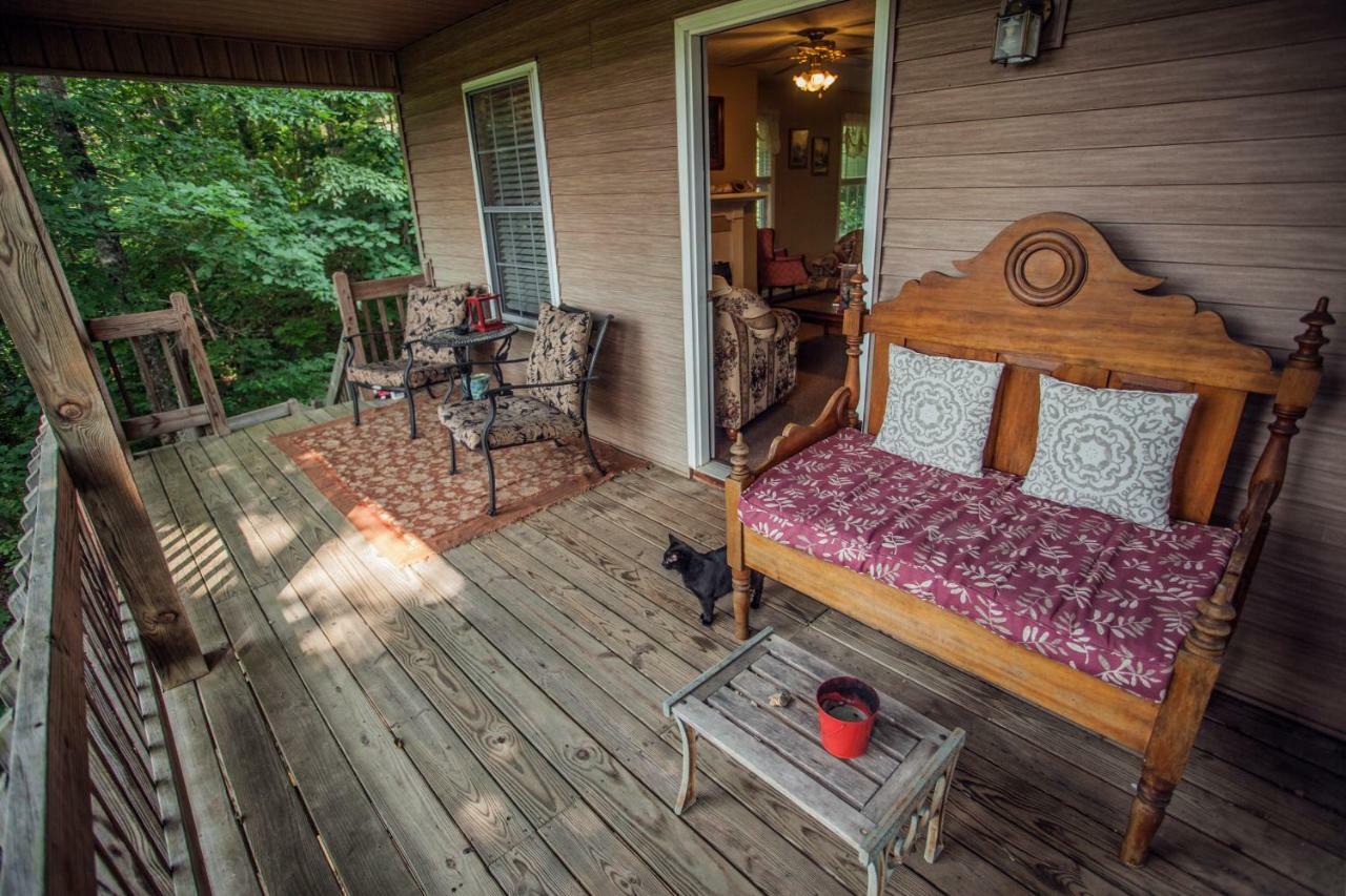 Nolichuckey Bluffs Bed & Breakfast Cabins Greeneville ภายนอก รูปภาพ
